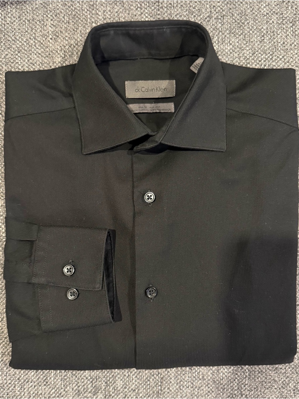 Calvin Klein Men’s Black Button-Front Dress Shirt